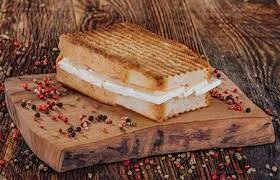 Beyaz Peynirli Tost
